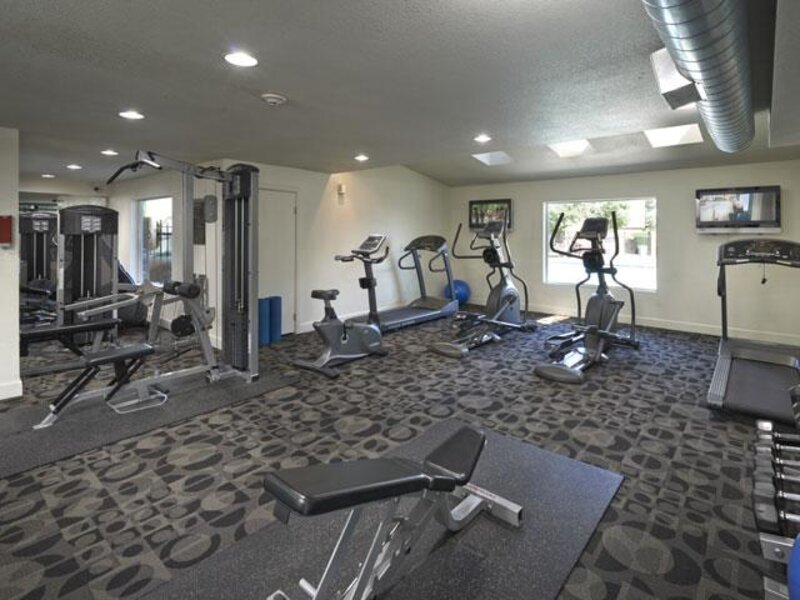 Silver Reef Apartments in Lakewood, CO