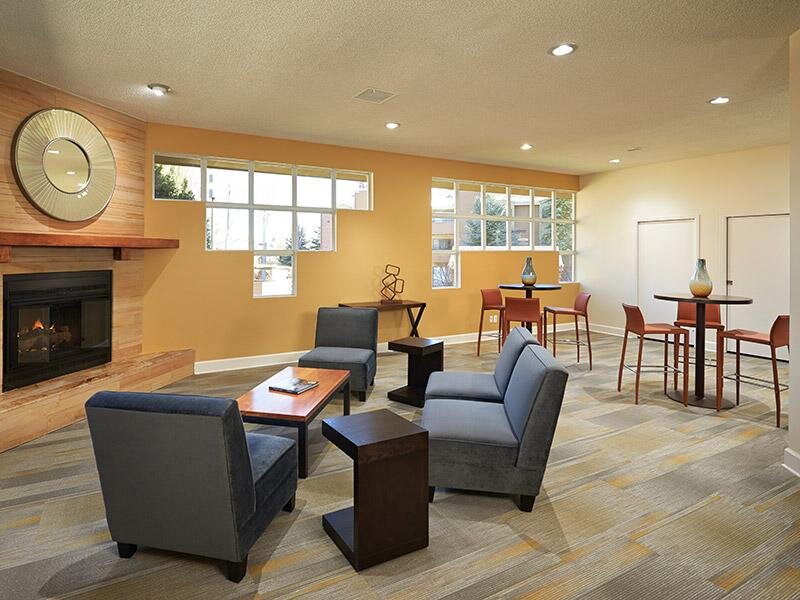 Silver Reef Apartments in Lakewood, CO