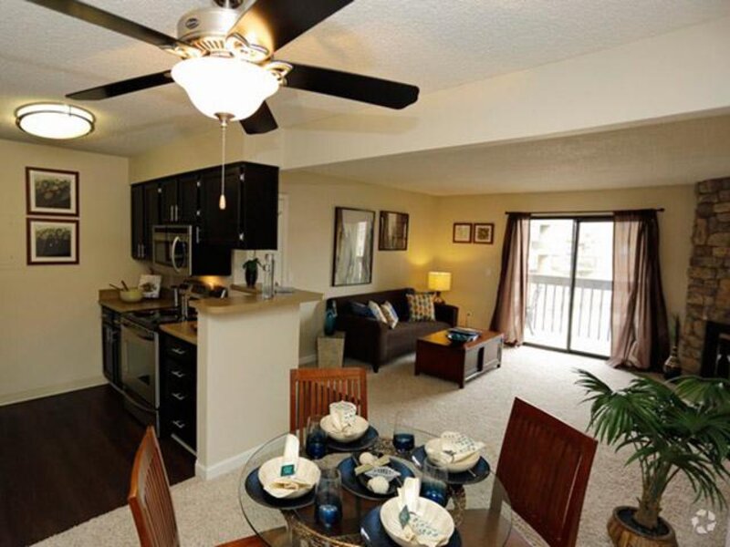 Silver Reef Apartments Lakewood, CO