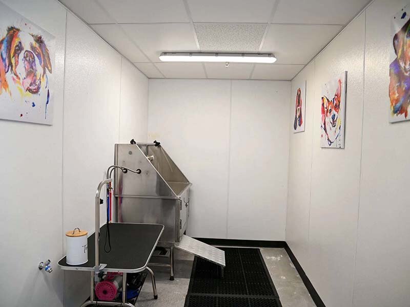 Pet Wash Station | SevenO2 Main Apartments