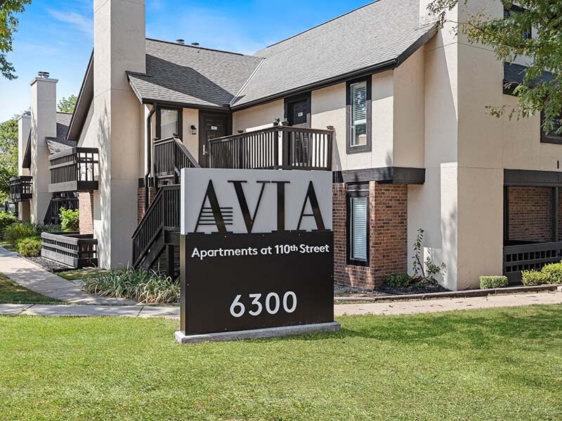 Apartment Complex with Monument Sign | Avia at 110th St