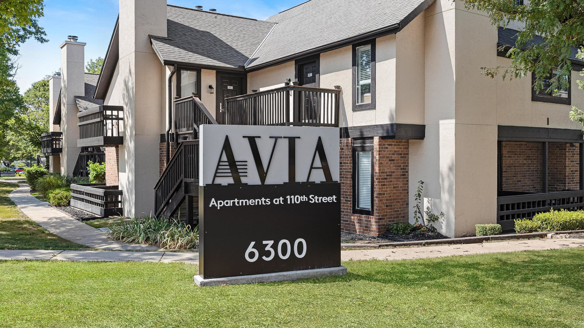 Avia at 110th St Apartments Amenities
