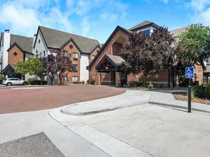 Apartment Property with Walking Path | Avia on College Boulevard