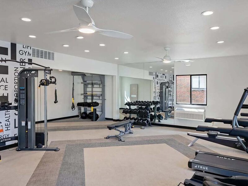 Avia on College Boulevard Apartments in Overland Park