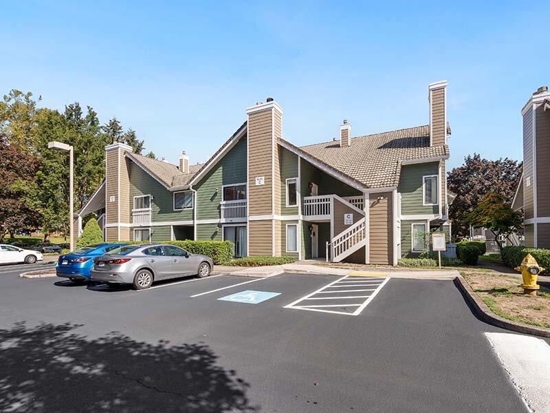 Exterior Views of Apartment Complex with Parking | Avia Lofts on Parkway