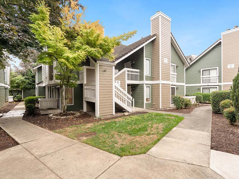 Exterior Views of Apartment Complex with Walking Path | Avia Lofts on Parkway