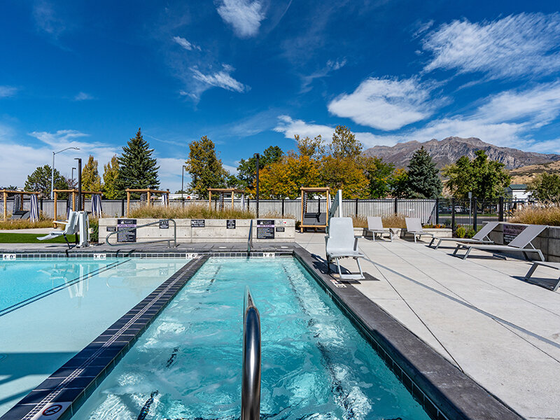 Resort Style Pool | Flats at Riverwoods
