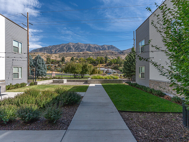Exterior | Flats at Riverwoods
