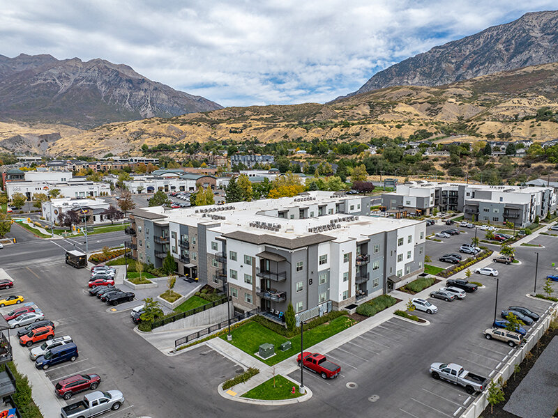 Building Exterior | Flats at Riverwoods