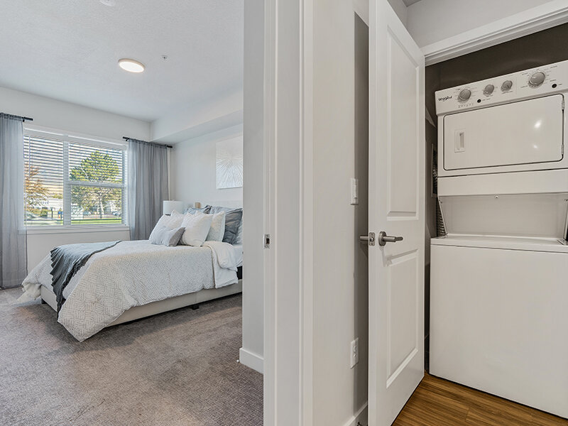 Washer & Dryer | Flats at Riverwoods