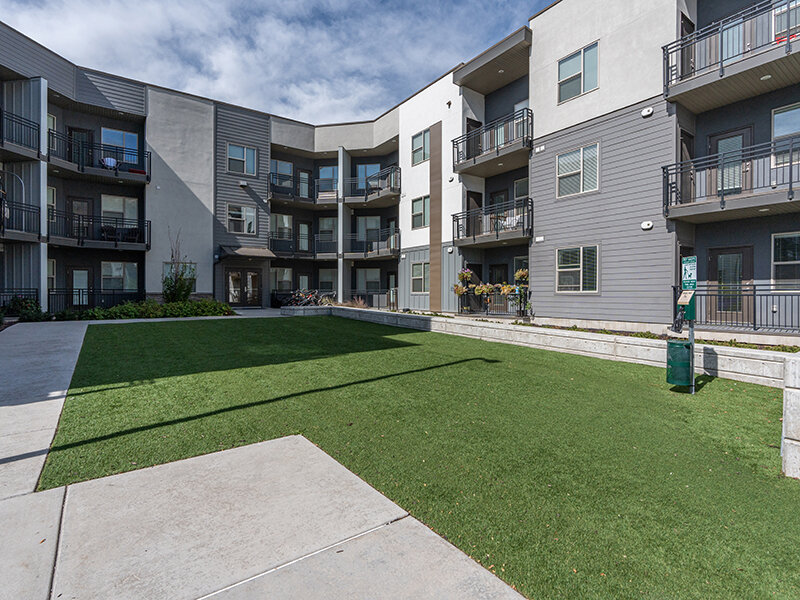 Pet Area | Flats at Riverwoods