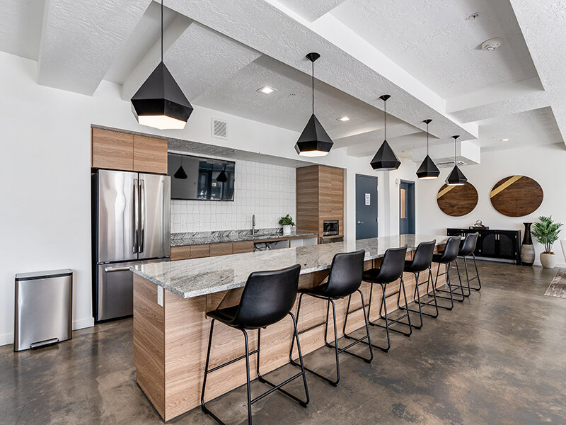 Community Kitchen | Flats at Riverwoods