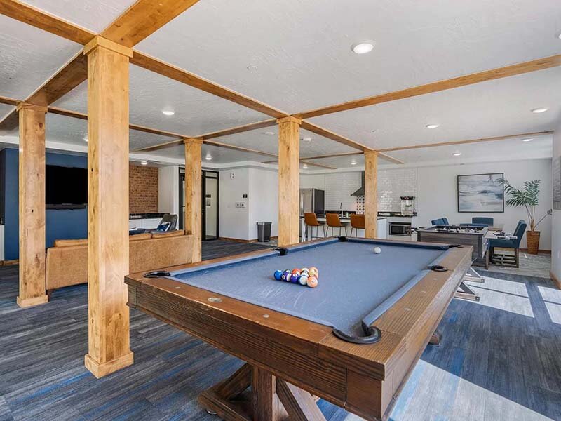 Community Game Room with Pool Table | City View St. George