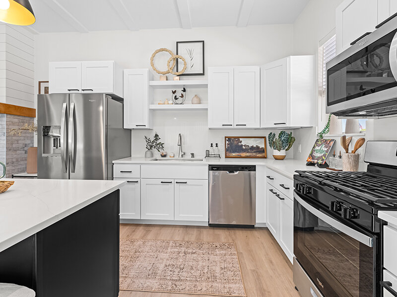 Model Fully Equipped Kitchen | Alante Spring Run