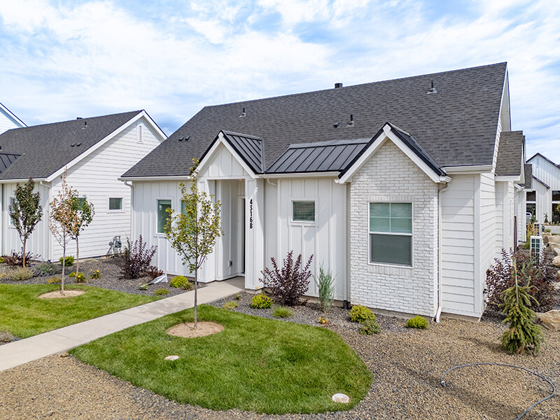 Home with Front Yard | Alante Spring Run
