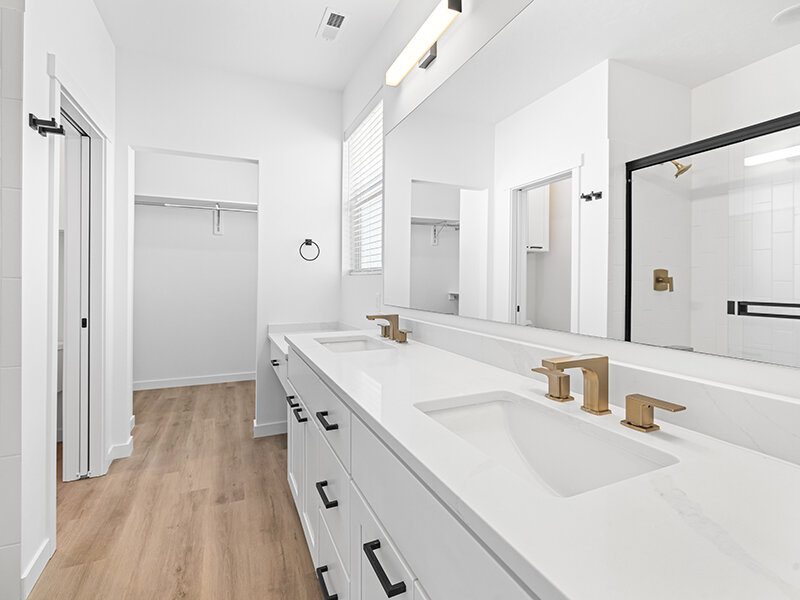 Bathroom with Double Vanity Sinks | Alante Spring Run
