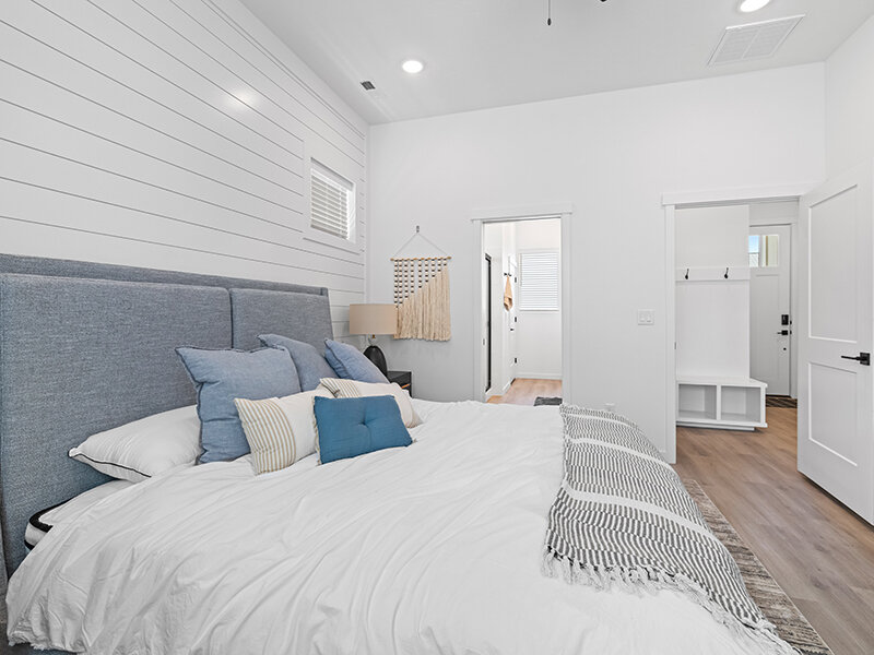 Model Bedroom with Large Closet | Alante Spring Run