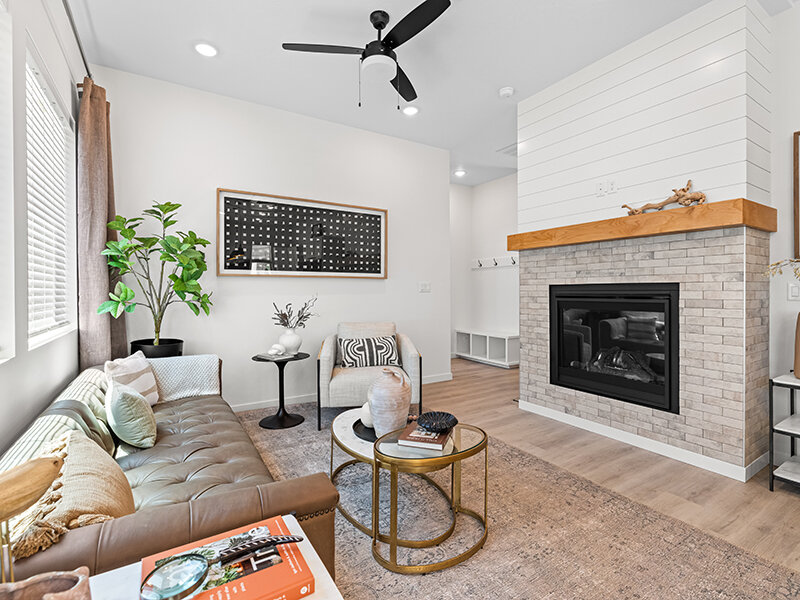 Model Front Room | Alante Spring Run