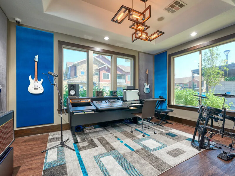 Leasing Office | M2 Apartments