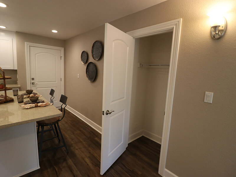 Living Room with View of Closet | Pentagon