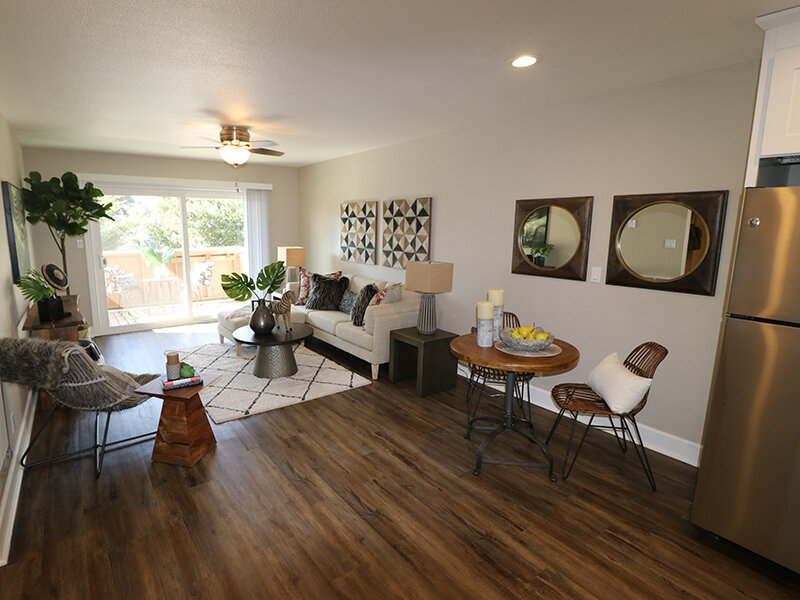 Living Room with Wood Style Flooring and Wall Art | Pentagon