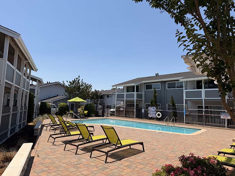 Poolside Furniture | Fremont Arms