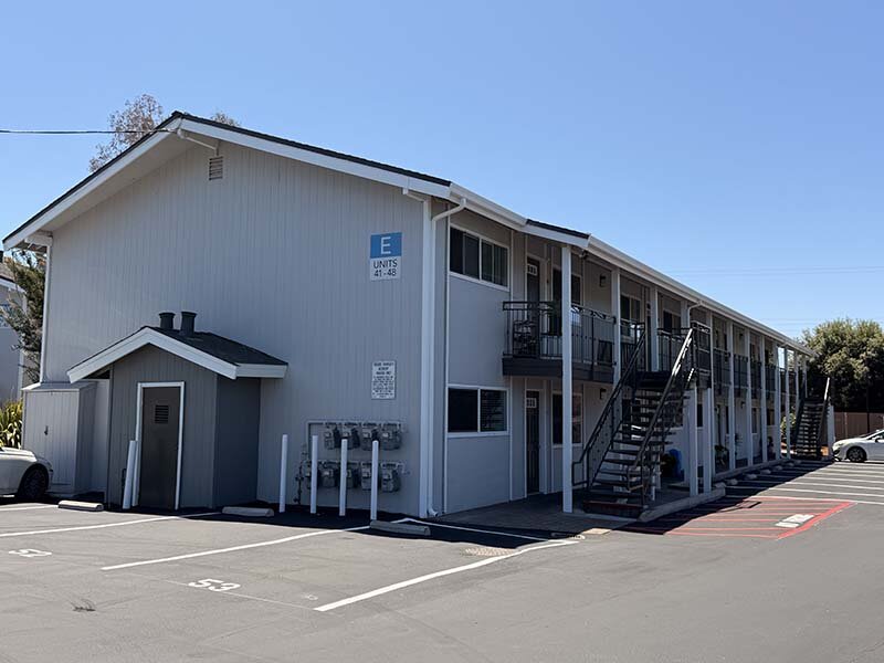 Apartment Exterior | Fremont Arms