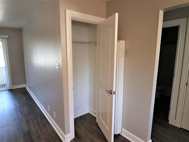 Closet | Fremont Arms