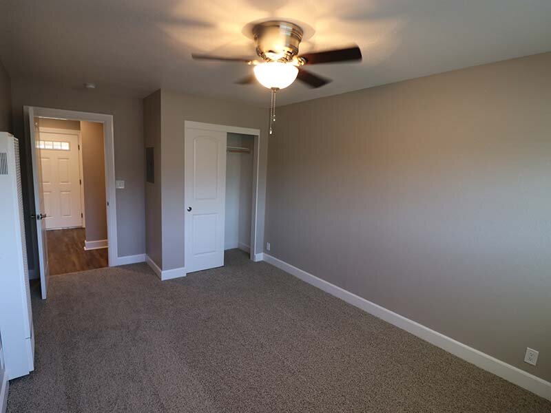 Bedroom with Ceiling Fan | Fremont Arms