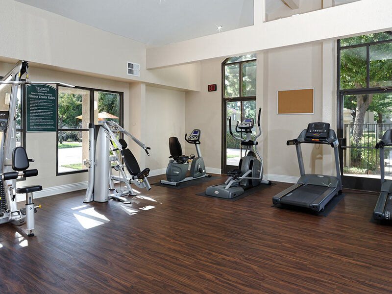 Estancia Apartments in Ontario