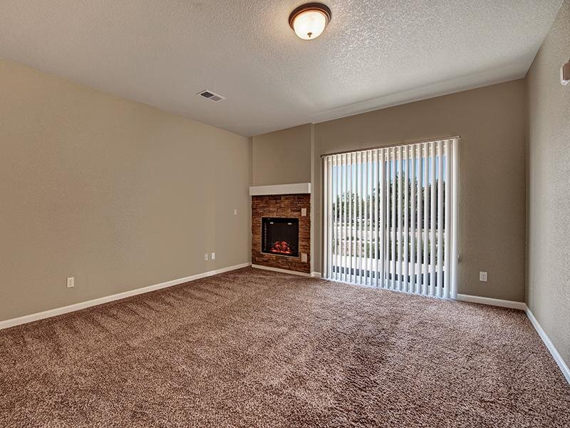 Living Room | The Highlands at Red Hawk