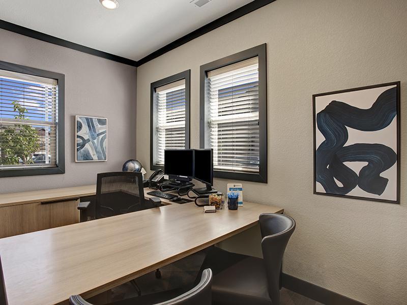 Leasing Office | The Highlands at Redhawk