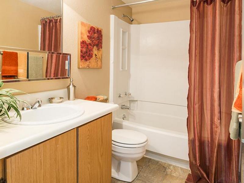 Bathroom | Sienna Place Apartments