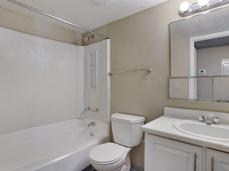 Full Bathroom | Sienna Place