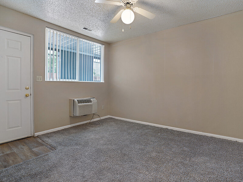 Carpeted Front Room | Sienna Place