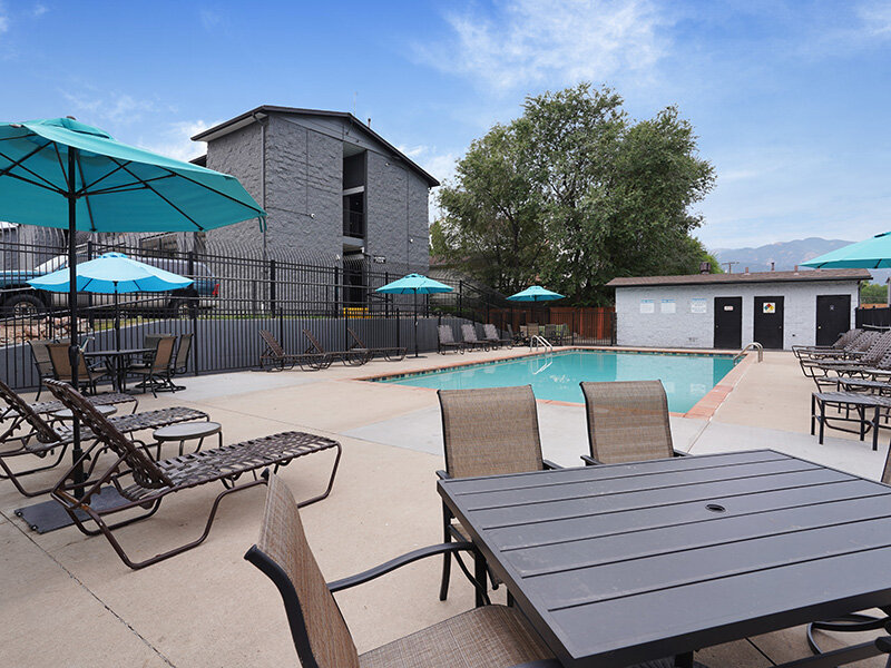 Poolside Furniture | Sienna Place