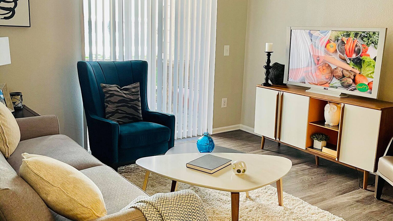 Echo Ridge at North Hills Apartments Neighborhood