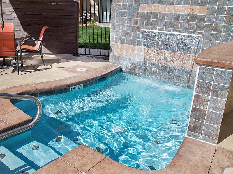 Pool | Arabella Apartments