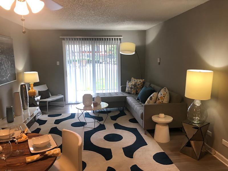Living Room | Cedar Run Apartments