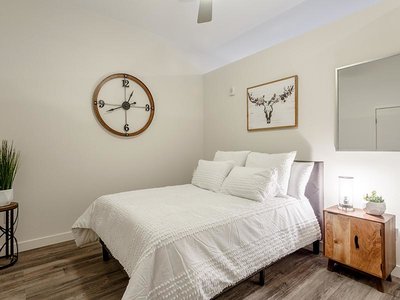 1 Bedroom | Bedroom | 582-599 sq ft