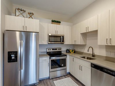 1 Bedroom | Kitchen | 582-599 sq ft