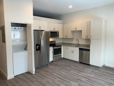 1 Bedroom |  Kitchen and Washer & Dryer | 582-599 sq ft