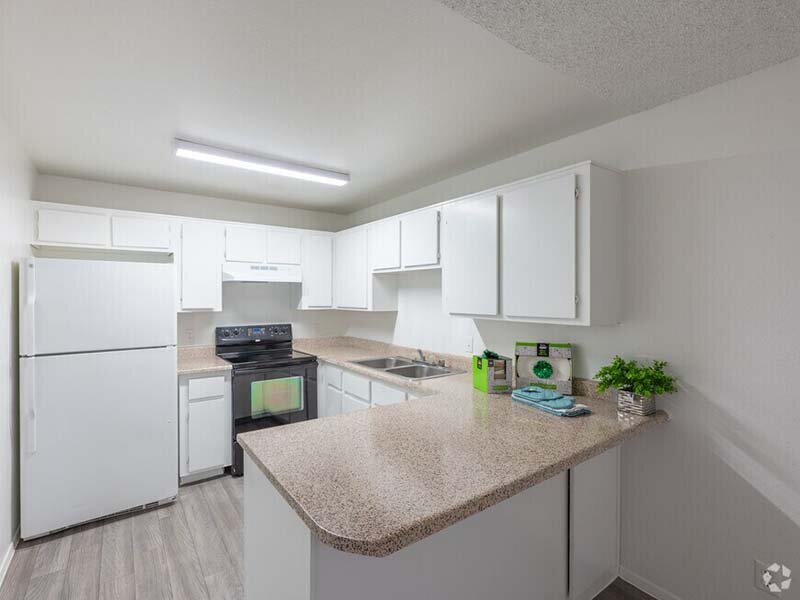 Fully Equipped Kitchen | Brookstone Apartments in Las Vegas