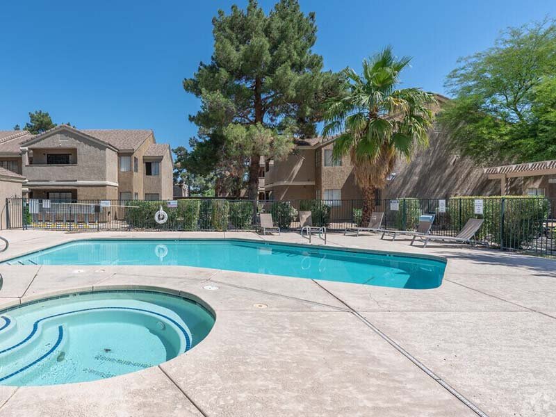 Swimming Pool and Hot Tub | Brookstone Apartments in Las Vegas