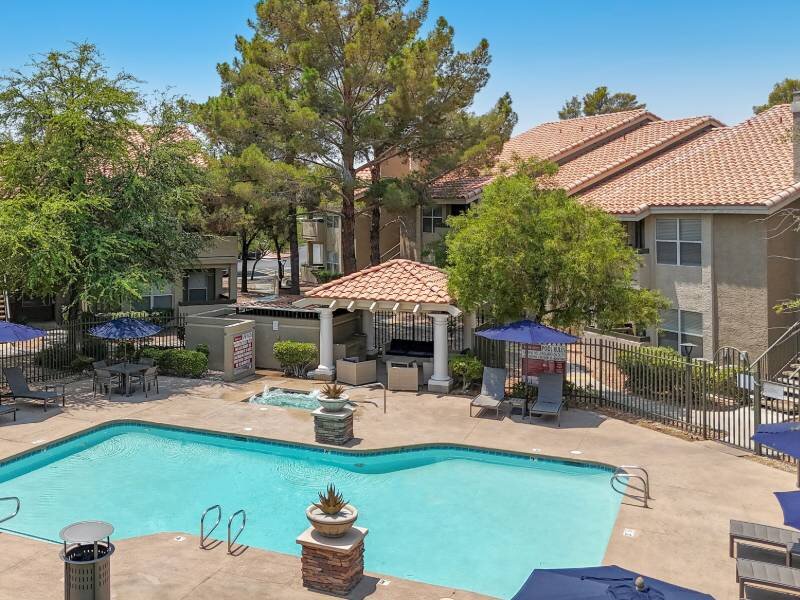 Swimming Pool | Towers at Tropicana