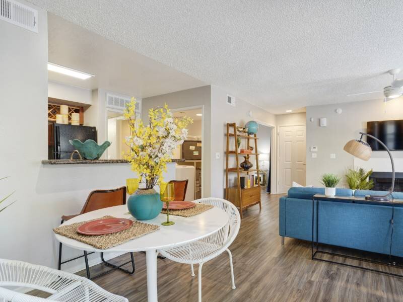 Dining Area | Towers at Tropicana