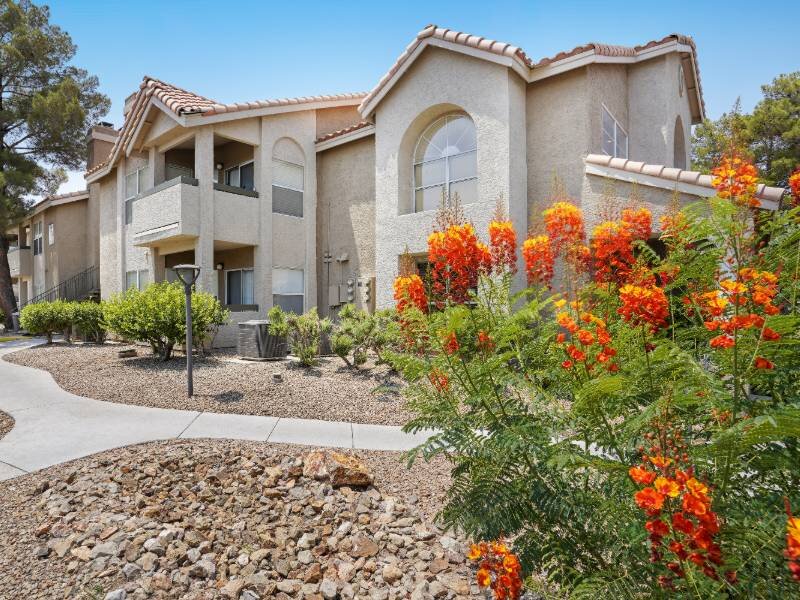 Exterior | Towers at Tropicana