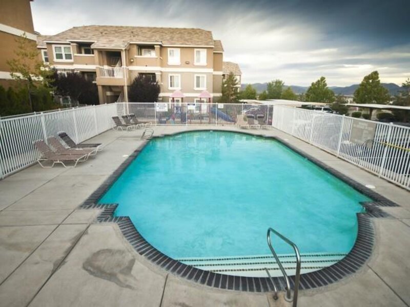 Swimming Pool | Whittle Pointe