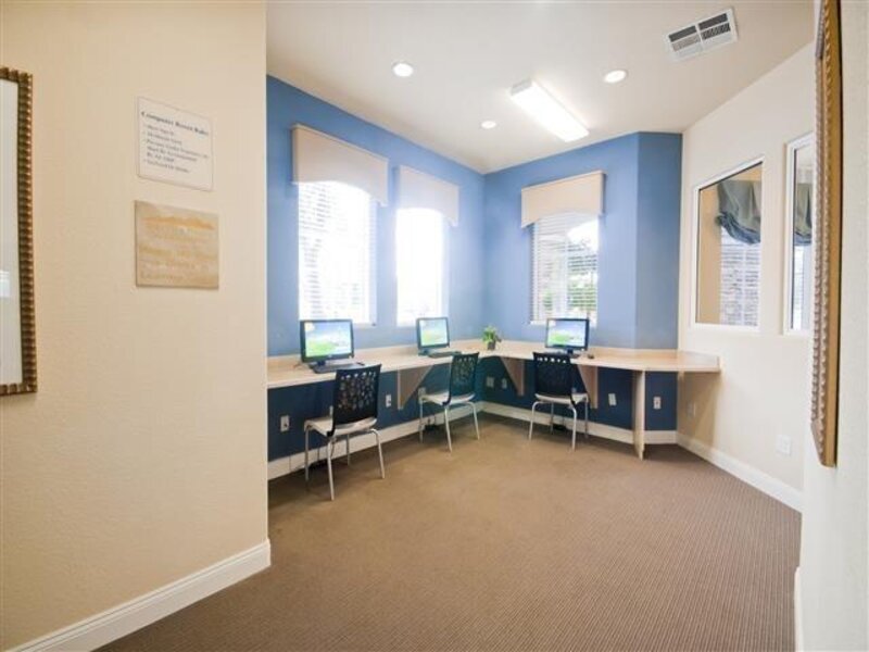 Business Center | Whittle Pointe
