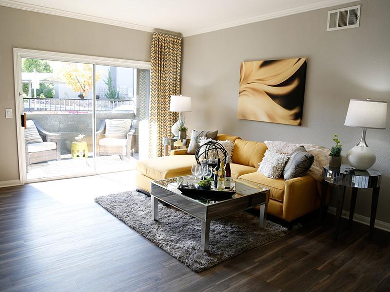Living Room | High Rock 5300 in Sparks NV